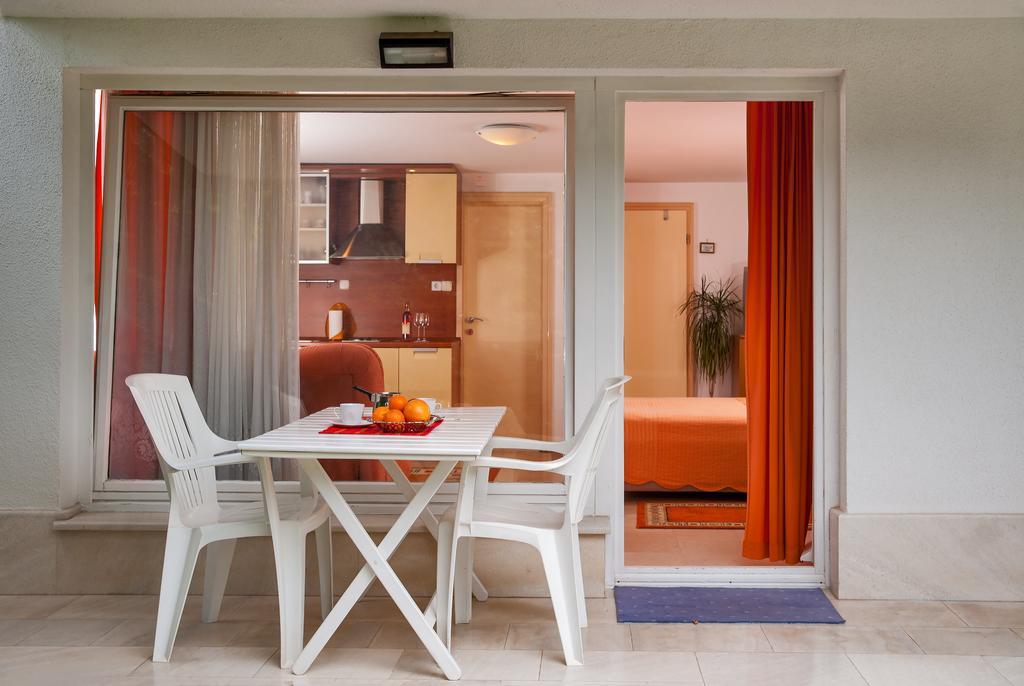 The Beach & Apartman *